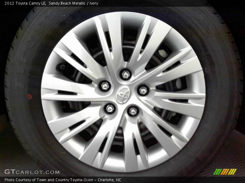 Sandy Beach Metallic / Ivory 2012 Toyota Camry LE