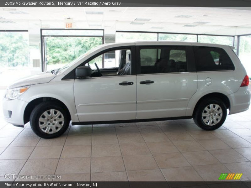 Mercury Sliver Metallic / Aero Grey 2009 Volkswagen Routan S