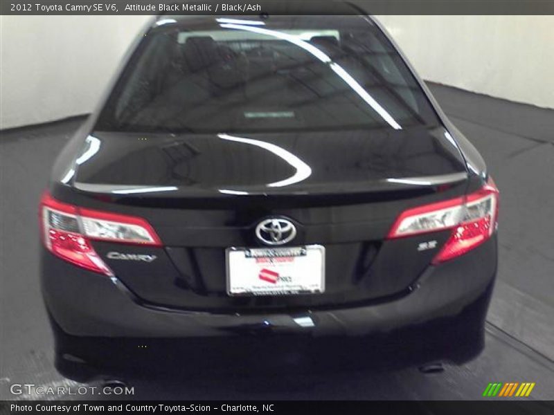 Attitude Black Metallic / Black/Ash 2012 Toyota Camry SE V6