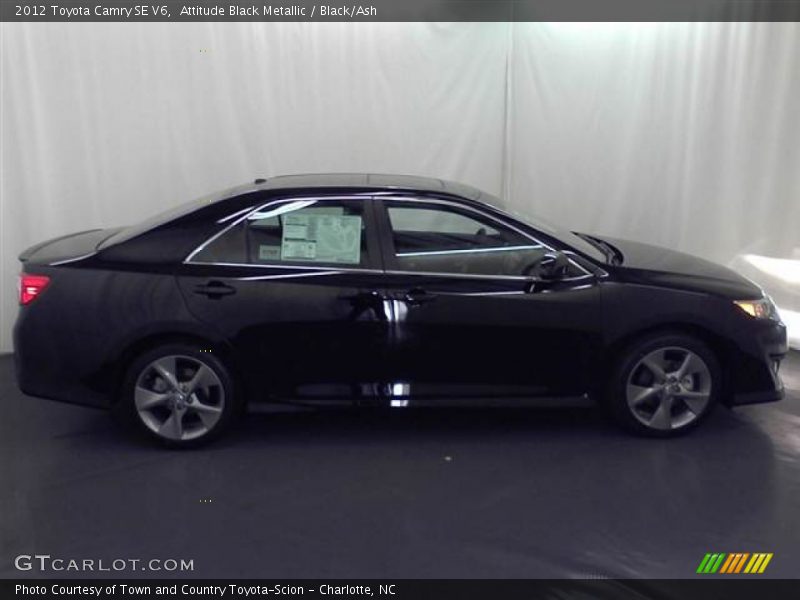Attitude Black Metallic / Black/Ash 2012 Toyota Camry SE V6