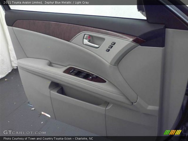 Zephyr Blue Metallic / Light Gray 2011 Toyota Avalon Limited