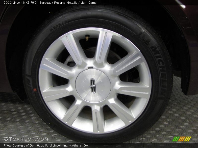Bordeaux Reserve Metallic / Light Camel 2011 Lincoln MKZ FWD