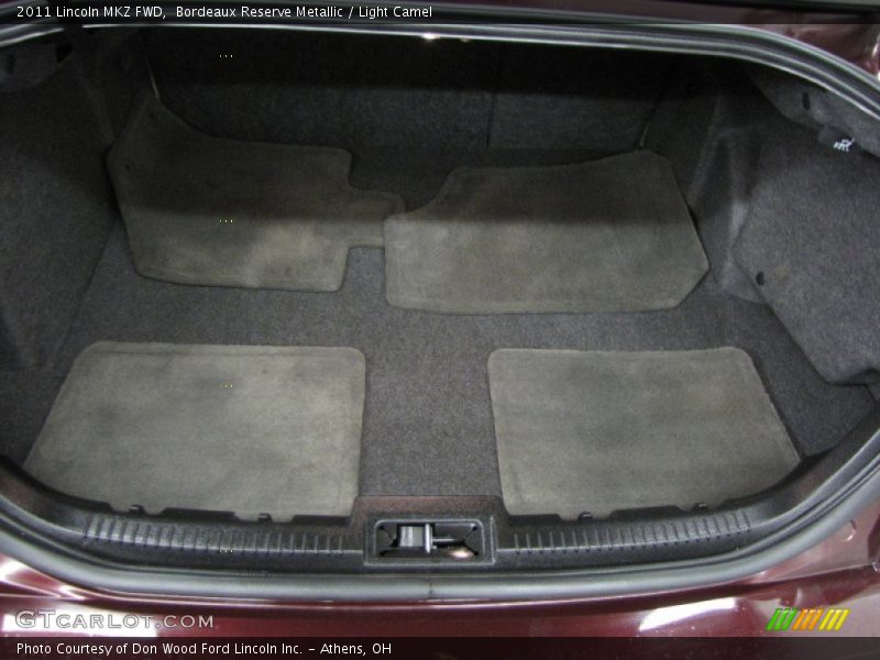 Bordeaux Reserve Metallic / Light Camel 2011 Lincoln MKZ FWD