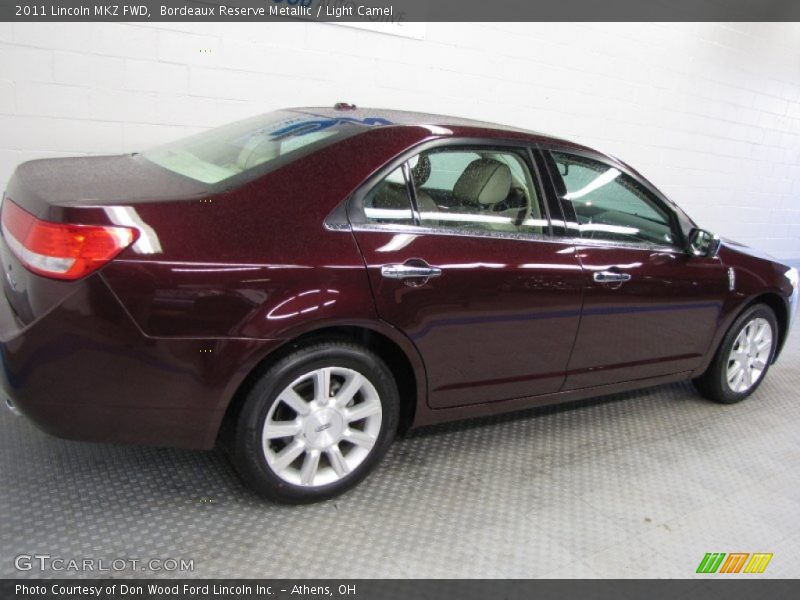 Bordeaux Reserve Metallic / Light Camel 2011 Lincoln MKZ FWD