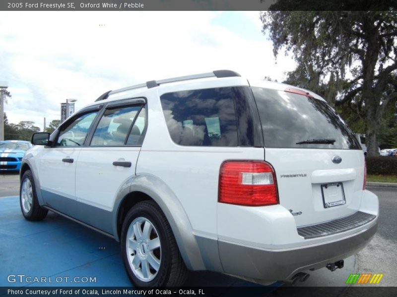 Oxford White / Pebble 2005 Ford Freestyle SE