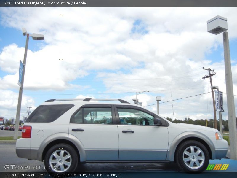 Oxford White / Pebble 2005 Ford Freestyle SE