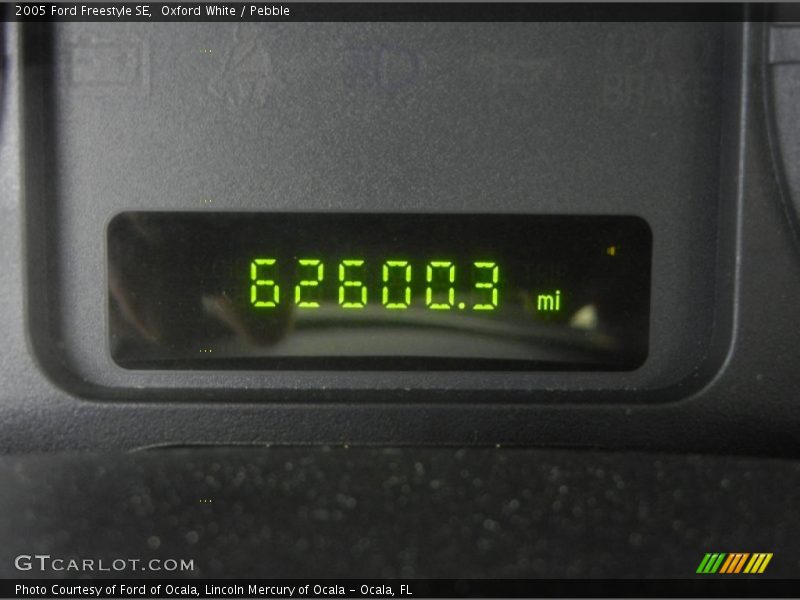 Oxford White / Pebble 2005 Ford Freestyle SE