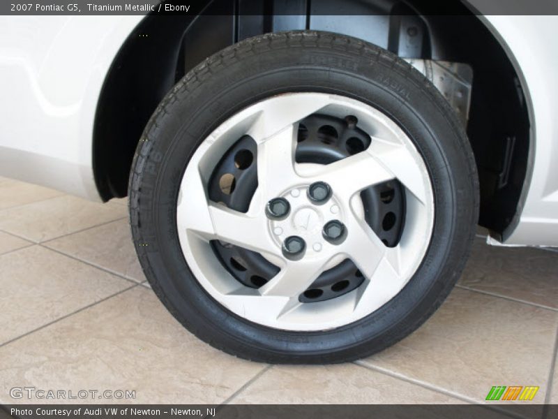 Titanium Metallic / Ebony 2007 Pontiac G5