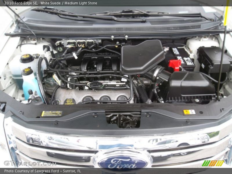 White Suede / Medium Light Stone 2010 Ford Edge SE