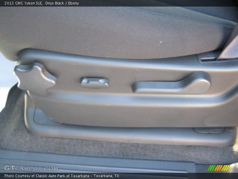 Onyx Black / Ebony 2012 GMC Yukon SLE