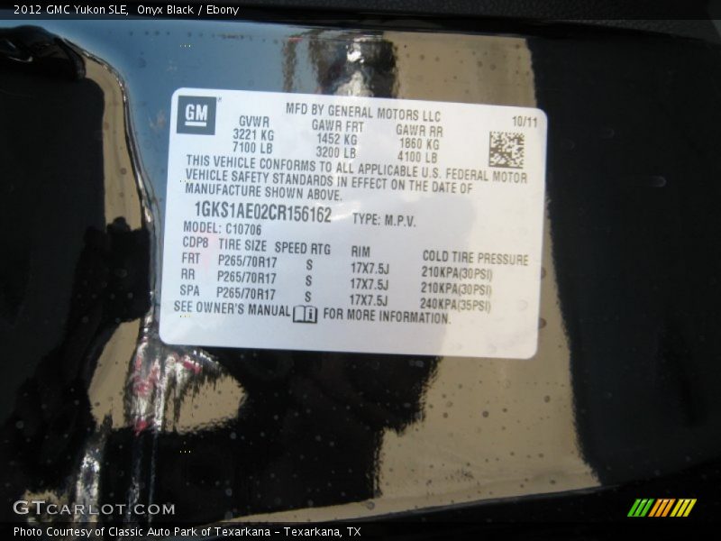 Onyx Black / Ebony 2012 GMC Yukon SLE