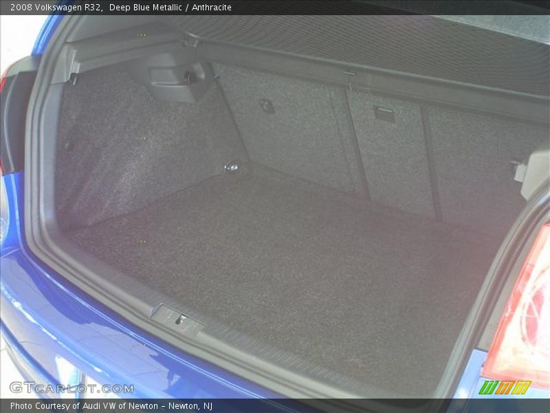 Deep Blue Metallic / Anthracite 2008 Volkswagen R32