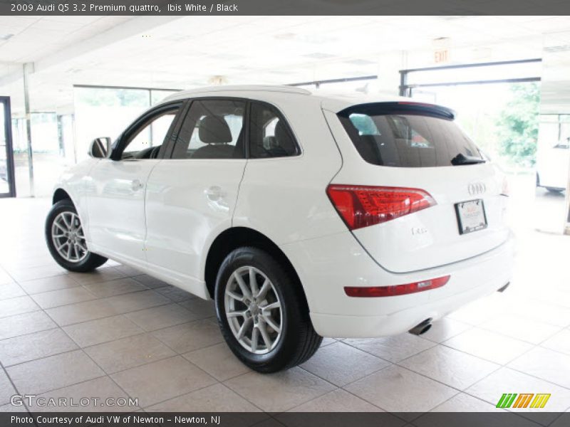 Ibis White / Black 2009 Audi Q5 3.2 Premium quattro