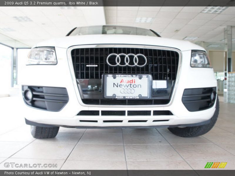 Ibis White / Black 2009 Audi Q5 3.2 Premium quattro