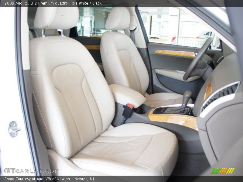 Ibis White / Black 2009 Audi Q5 3.2 Premium quattro