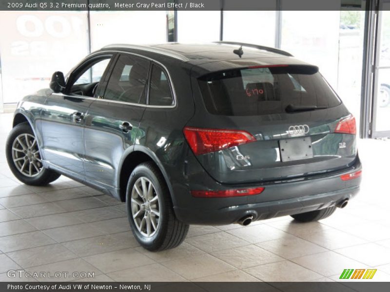 Meteor Gray Pearl Effect / Black 2009 Audi Q5 3.2 Premium quattro