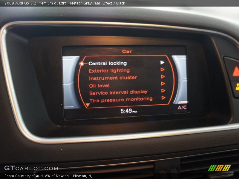 Meteor Gray Pearl Effect / Black 2009 Audi Q5 3.2 Premium quattro