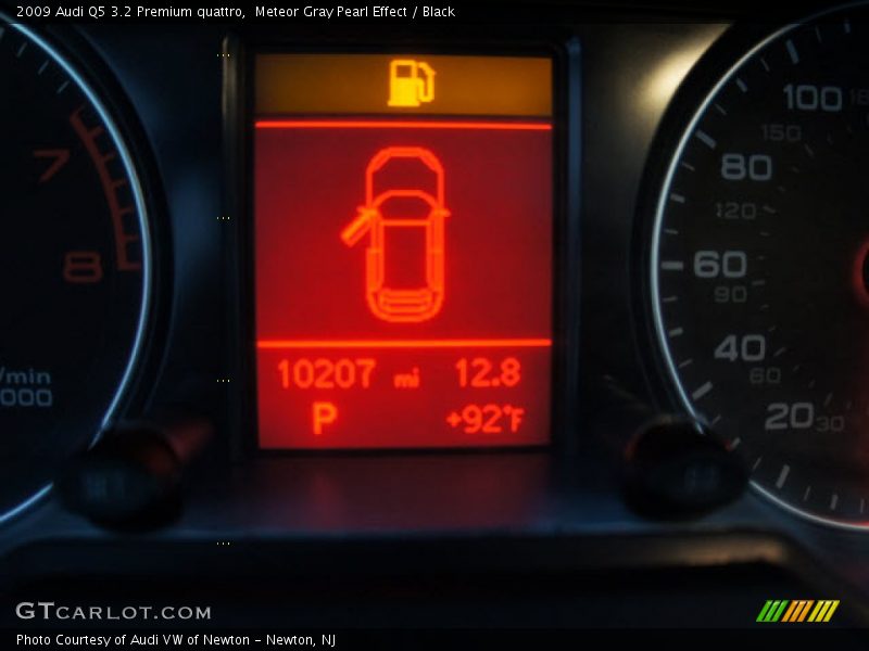 Meteor Gray Pearl Effect / Black 2009 Audi Q5 3.2 Premium quattro