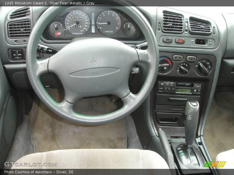Silver Pearl Metallic / Gray 1995 Mitsubishi Galant S