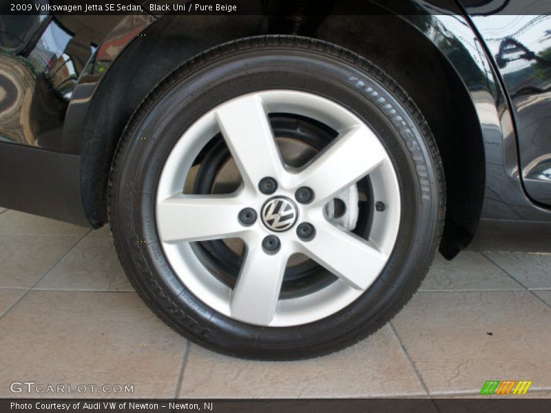 Black Uni / Pure Beige 2009 Volkswagen Jetta SE Sedan