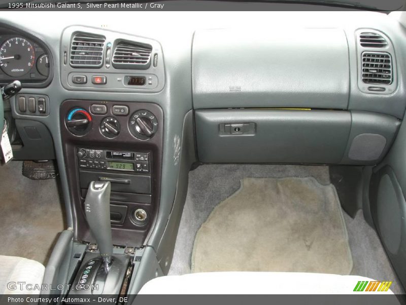 Silver Pearl Metallic / Gray 1995 Mitsubishi Galant S