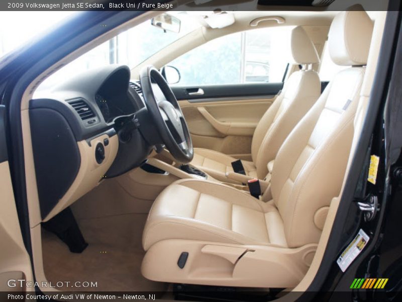 Black Uni / Pure Beige 2009 Volkswagen Jetta SE Sedan