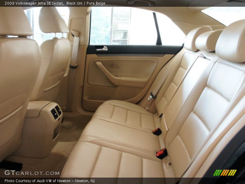 Black Uni / Pure Beige 2009 Volkswagen Jetta SE Sedan