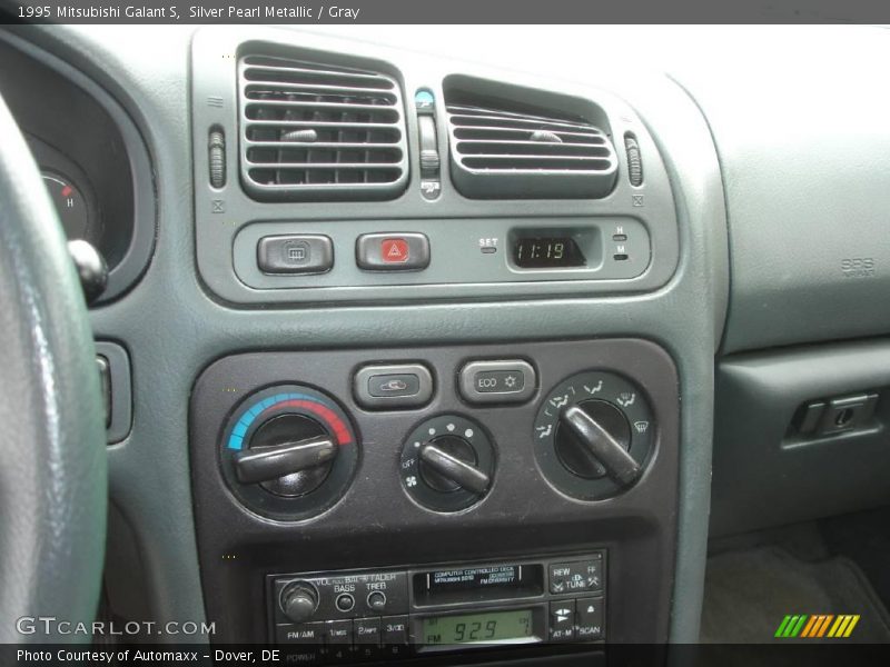 Silver Pearl Metallic / Gray 1995 Mitsubishi Galant S