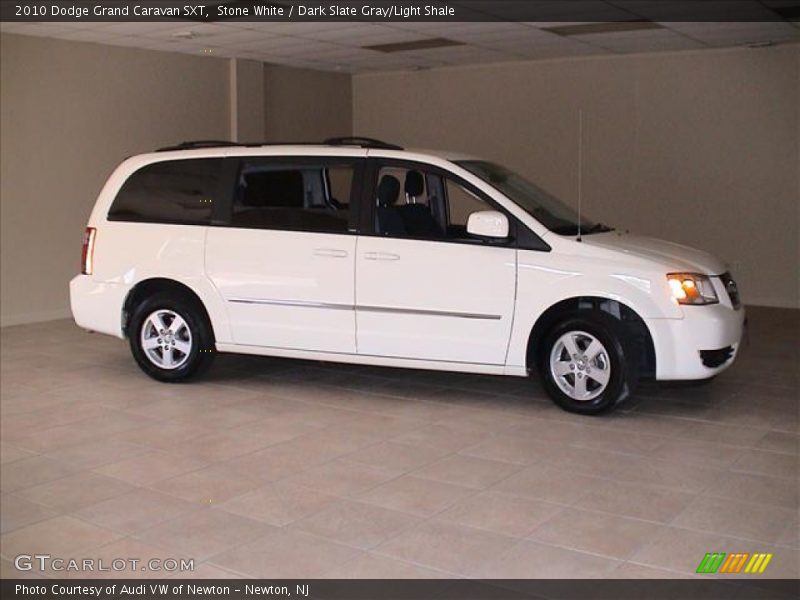 Stone White / Dark Slate Gray/Light Shale 2010 Dodge Grand Caravan SXT