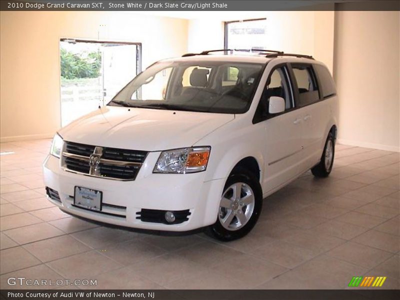 Stone White / Dark Slate Gray/Light Shale 2010 Dodge Grand Caravan SXT