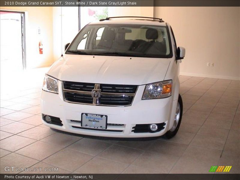 Stone White / Dark Slate Gray/Light Shale 2010 Dodge Grand Caravan SXT