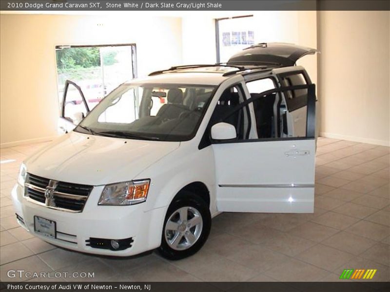 Stone White / Dark Slate Gray/Light Shale 2010 Dodge Grand Caravan SXT