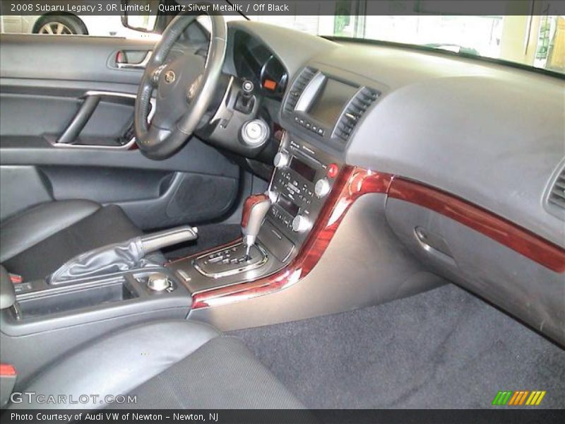 Dashboard of 2008 Legacy 3.0R Limited