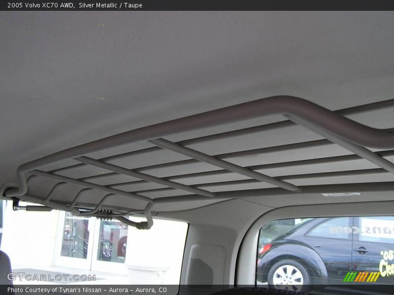 Silver Metallic / Taupe 2005 Volvo XC70 AWD
