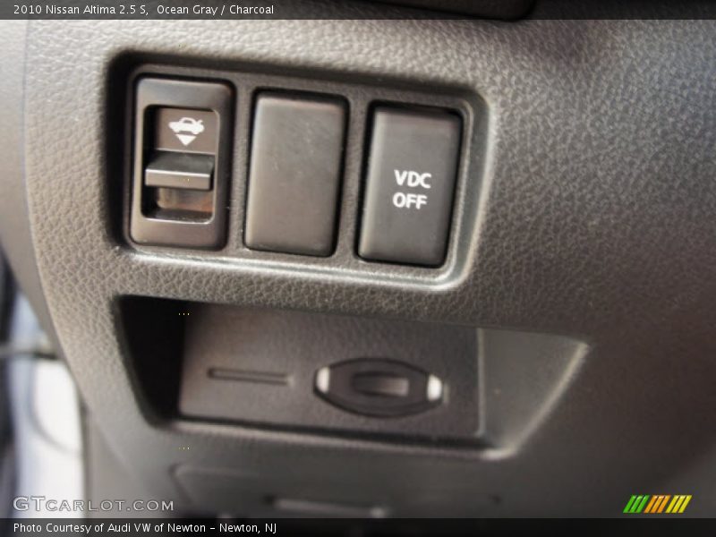 Ocean Gray / Charcoal 2010 Nissan Altima 2.5 S