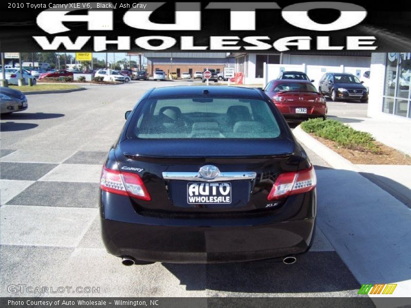 Black / Ash Gray 2010 Toyota Camry XLE V6