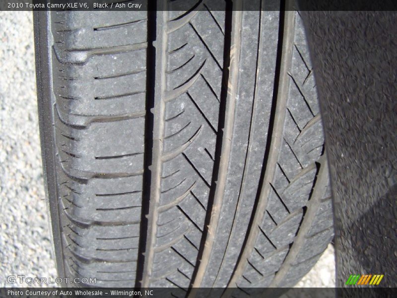 Black / Ash Gray 2010 Toyota Camry XLE V6