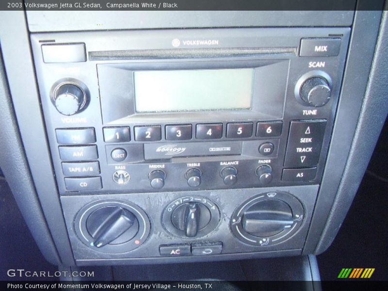 Campanella White / Black 2003 Volkswagen Jetta GL Sedan