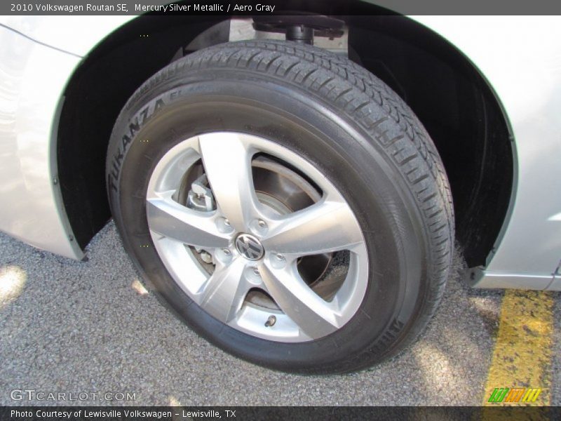 Mercury Silver Metallic / Aero Gray 2010 Volkswagen Routan SE