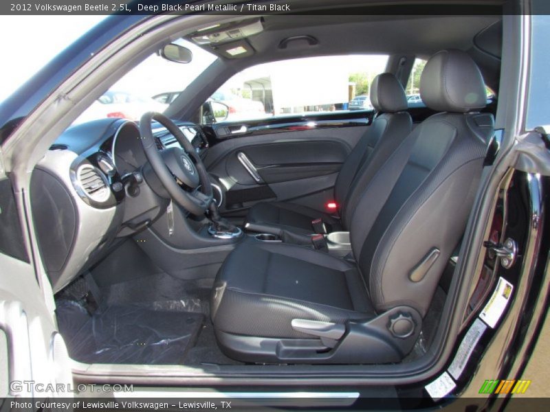 2012 Beetle 2.5L Titan Black Interior