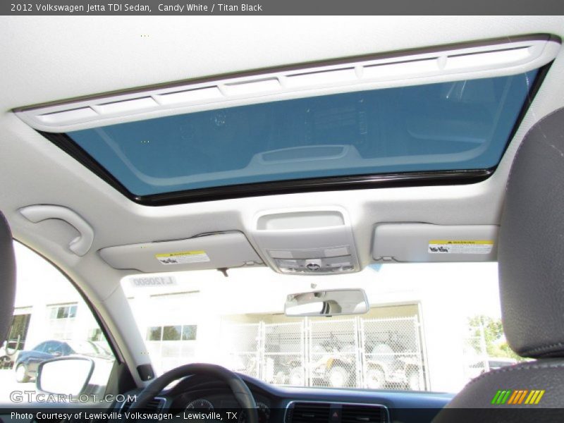 Candy White / Titan Black 2012 Volkswagen Jetta TDI Sedan