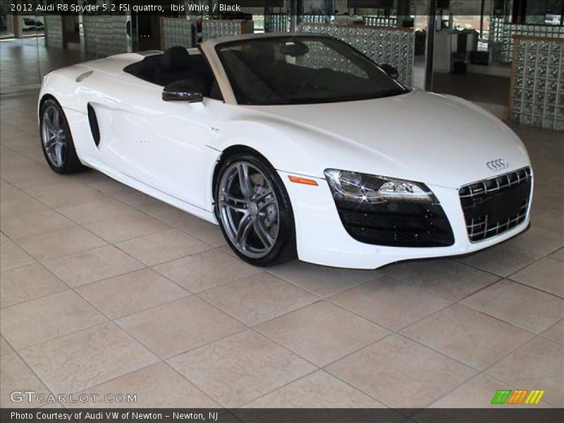 Front 3/4 View of 2012 R8 Spyder 5.2 FSI quattro