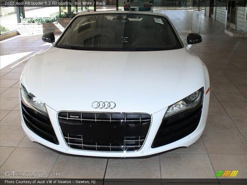  2012 R8 Spyder 5.2 FSI quattro Ibis White