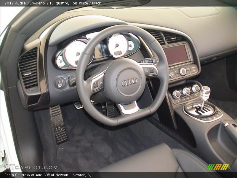 Dashboard of 2012 R8 Spyder 5.2 FSI quattro