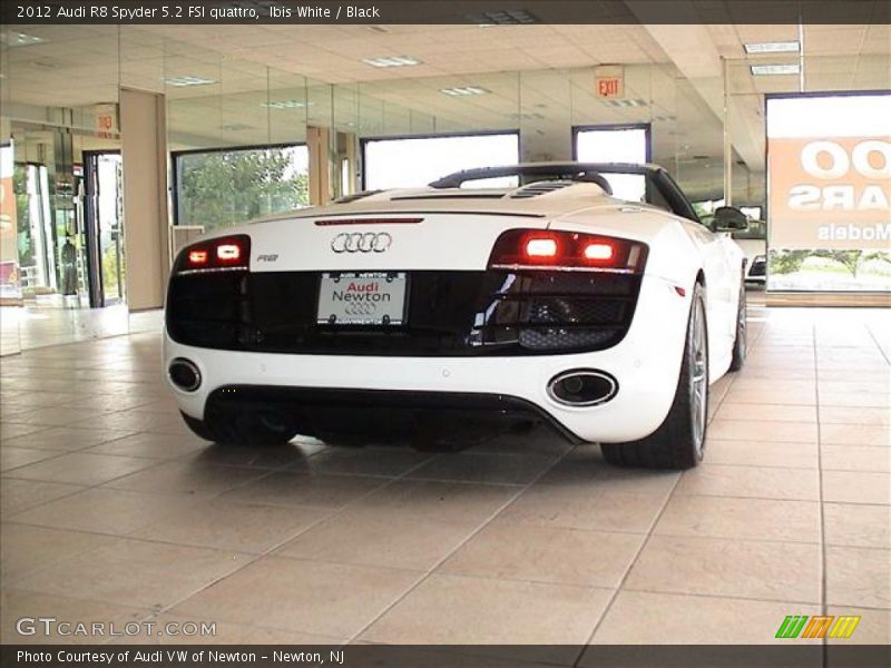 Ibis White / Black 2012 Audi R8 Spyder 5.2 FSI quattro