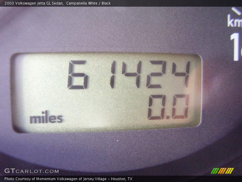 Campanella White / Black 2003 Volkswagen Jetta GL Sedan