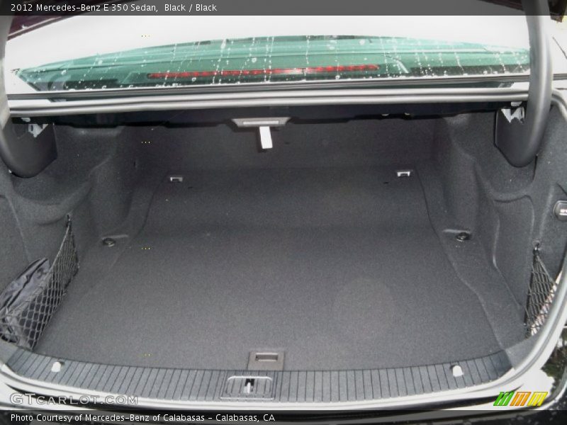 2012 E 350 Sedan Trunk