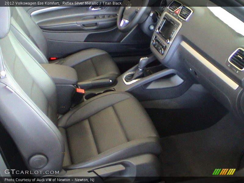 Reflex Silver Metallic / Titan Black 2012 Volkswagen Eos Komfort
