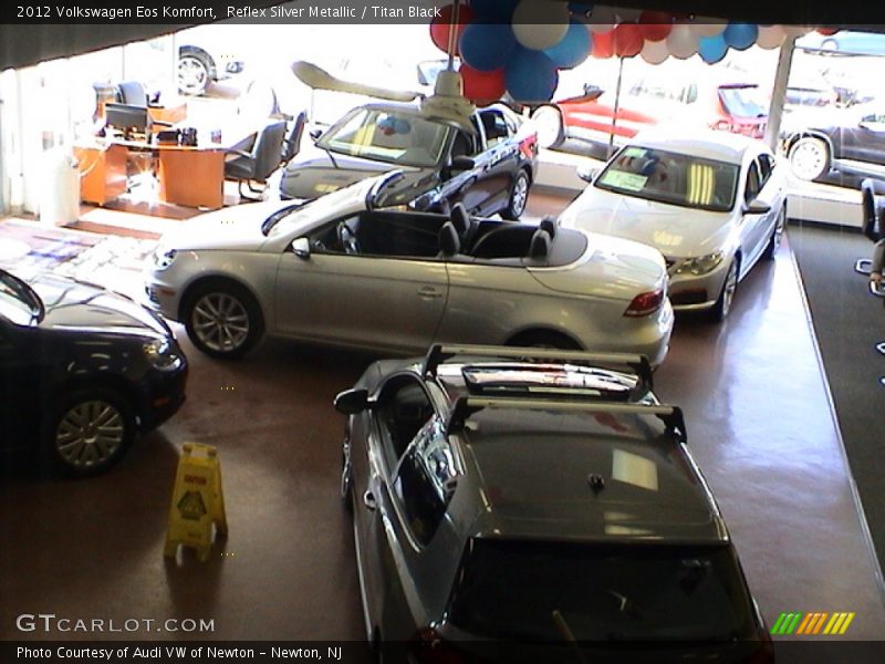 Reflex Silver Metallic / Titan Black 2012 Volkswagen Eos Komfort