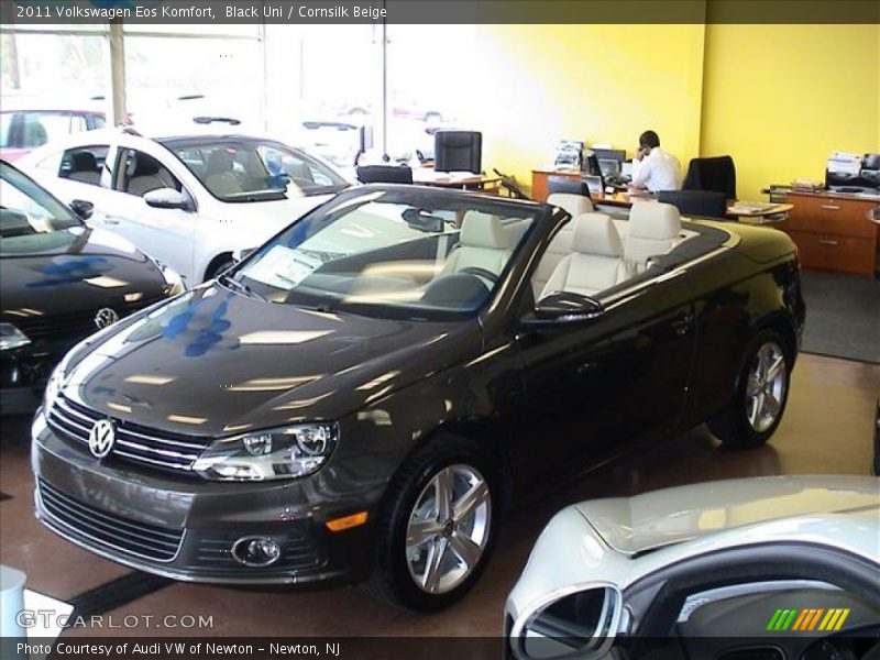 Black Uni / Cornsilk Beige 2011 Volkswagen Eos Komfort